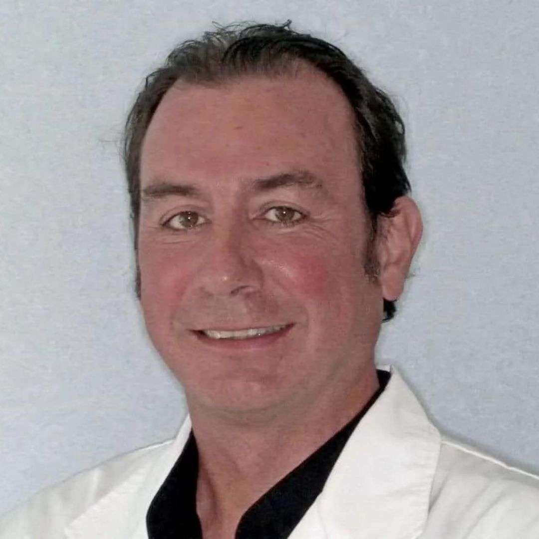 Arturo Bilbao Alonso dental expert A Coruña - dentista profesional en A Coruña y Lugo