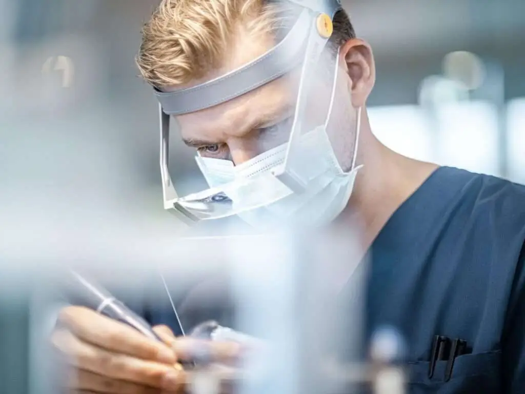 Dental technician frankfurt