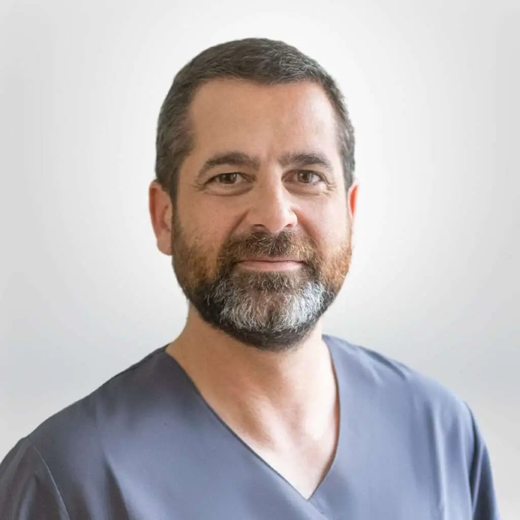 Dr Manuel Martín Luque dental expert