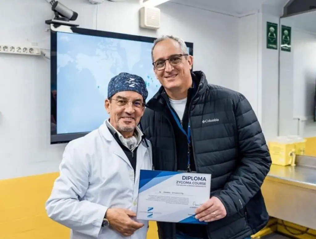 Dr. Eduardo Nicolaievsky & Dr Carlos Aparicio - best dentist in Miami