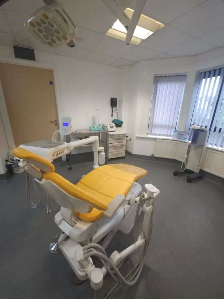 ZAGA Center Surrey Comodities - Expert dental clinic