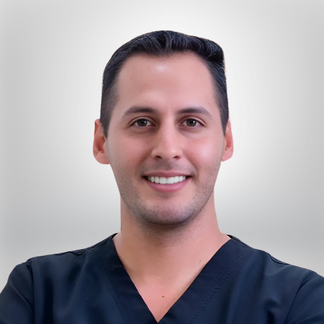 Dr. Javier Paz - ZAGA Center Cancun